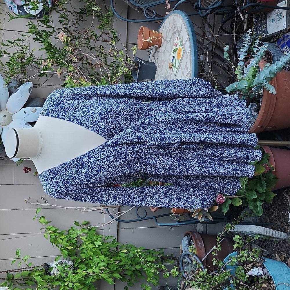 Here Comes The Sun Dress Size Medium